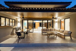 Terrace/patio - Hacienda Pinilla Villa - Golf Fairway View - Private Pool - Beach Club Access (Tamarindo)