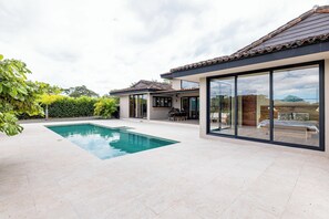 Pool - Hacienda Pinilla Villa - Golf Fairway View - Private Pool - Beach Club Access (Tamarindo)