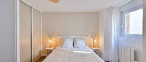1 bedroom, free WiFi, bed sheets