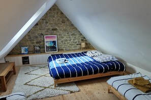 Room - Vrbo Property (Crozon)