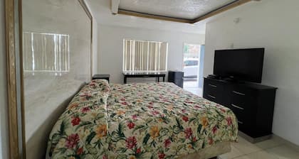 Florida Garden Motel Winter Haven Near Legoland