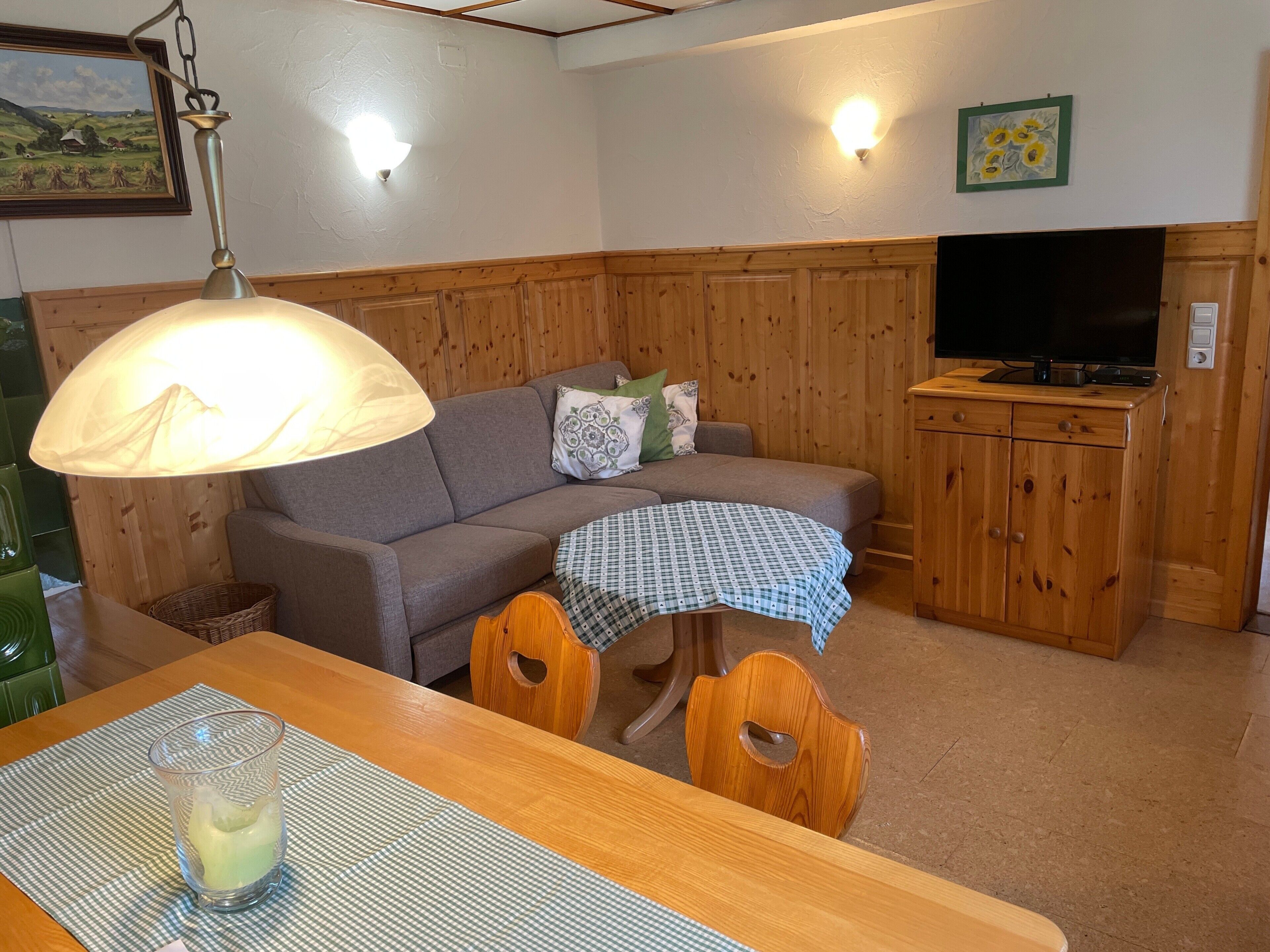 Fireplace, table tennis, stereo