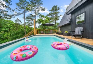 A heated pool - New Build Charming A-Frame w/Pool Near Hot Springs (Garland County)