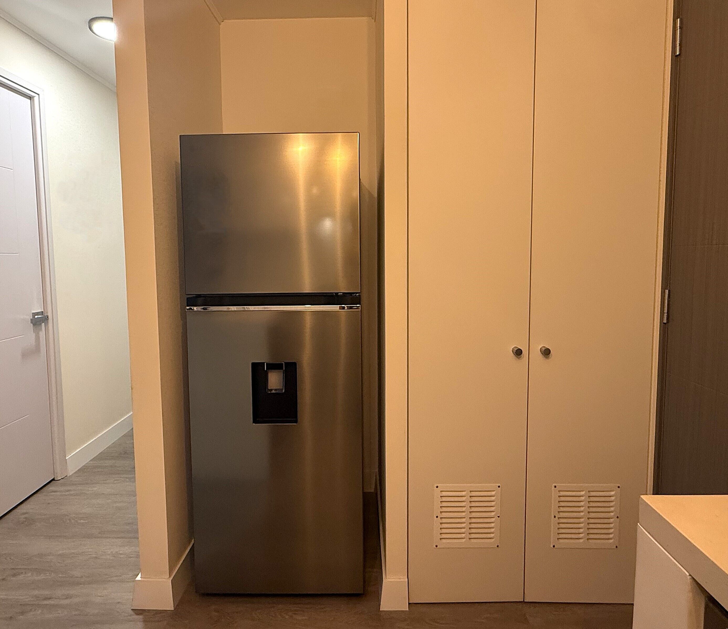 Superior Apartment, Balcony, City View | Private kitchen | Fridge, microwave, stovetop, coffee/tea maker