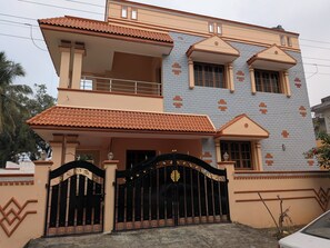 Exterior - Luxury Villa Stay in Coimbatore - Perfect for Isha Yoga (Coimbatore)
