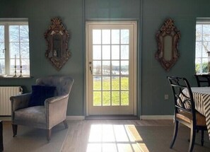 TV - The Apple House at historic manor in South Zealand (Præstø)
