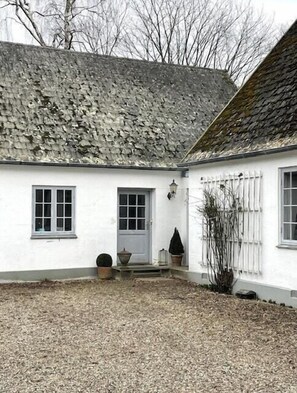 Exterior detail - The Apple House at historic manor in South Zealand (Præstø)