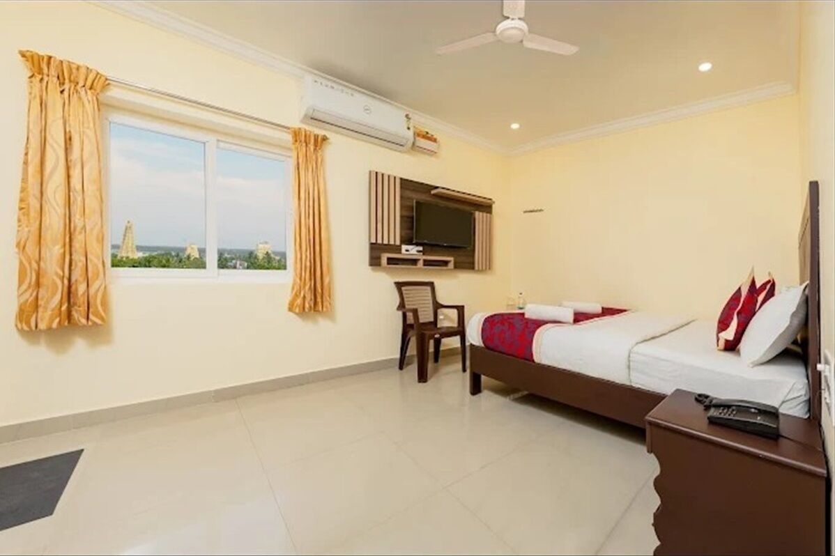 Chambre Deluxe, vue ville | Bureau, Wi-Fi gratuit