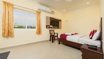 Chambre Deluxe, vue ville | Bureau, Wi-Fi gratuit