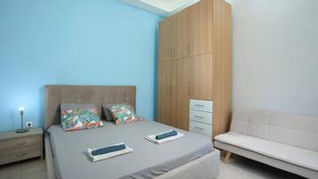Soundproofing, iron/ironing board, free WiFi