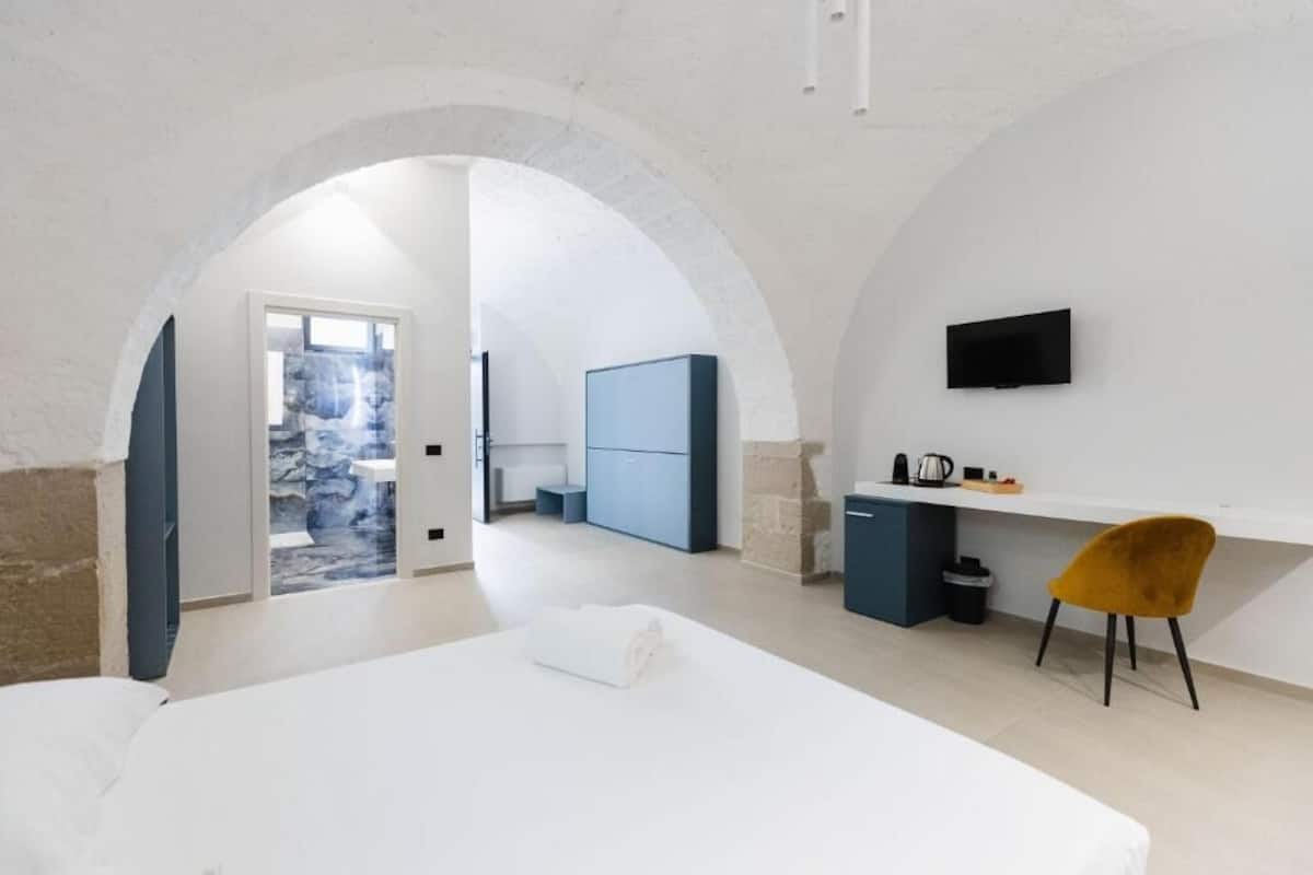 Deluxe Room | In-room safe, soundproofing, free WiFi, wheelchair access