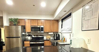 Convenient Stay w FREE Parking, near NYC, MetLife Stadium, Airports, More