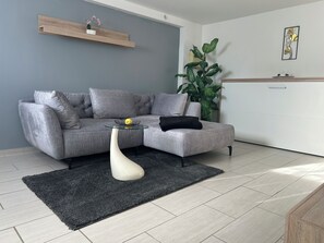 Living area - Vrbo Property (Nordhausen)