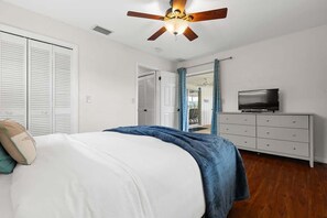 Room - Bradenton retreat minutes to beaches (Bradenton)