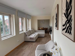 Smart TV - Family-friendly apartment with a pool on Caminho Santiago (D) (Macieira da Maia)