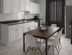 Dining - The Blissful 2BR Stay (Buffalo)