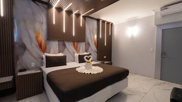 In-room safe, iron/ironing board, free WiFi