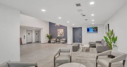 Chic Urban 1BR Apt with Skyline Views