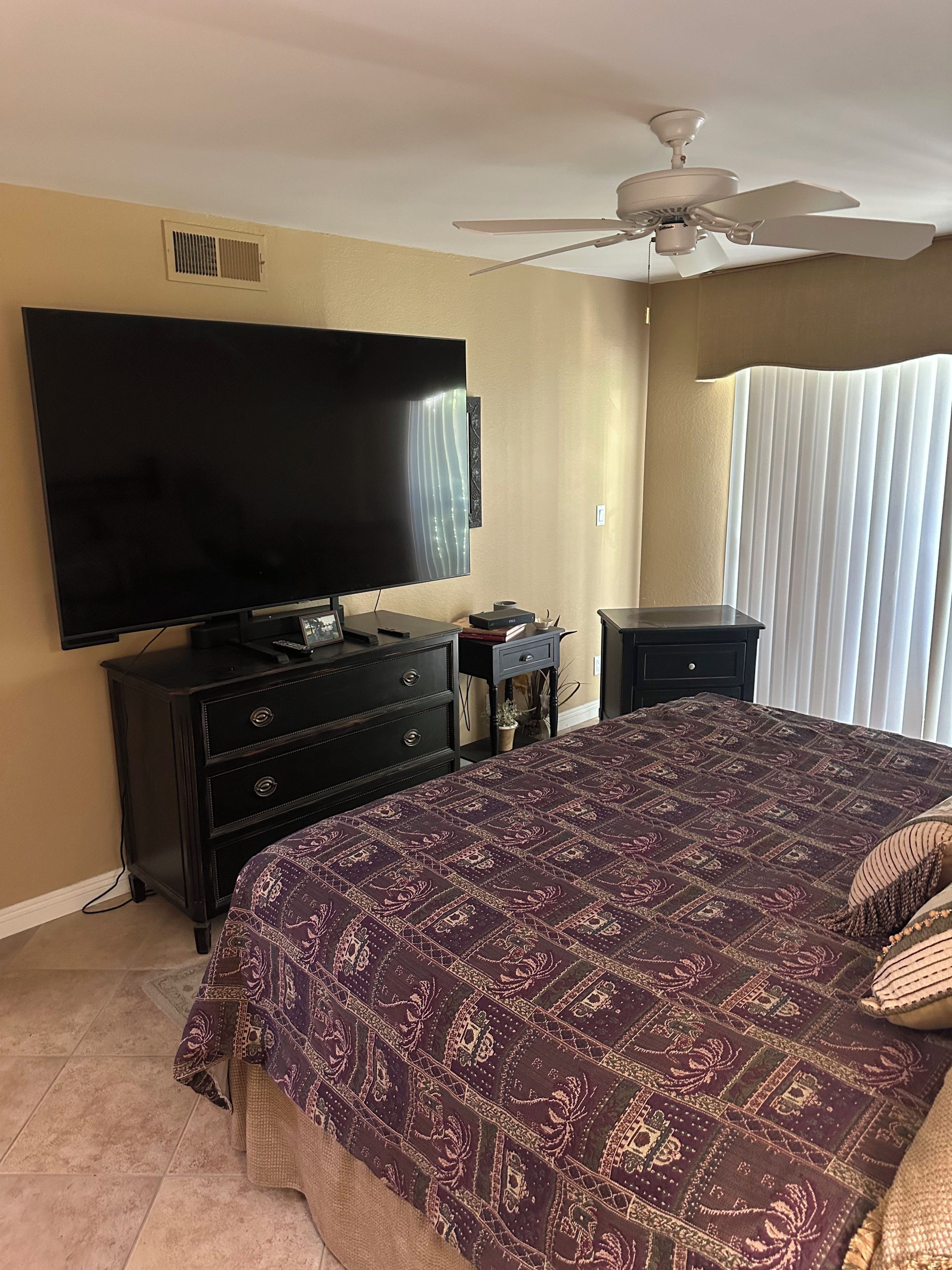 2 chambres, fer et planche à repasser, Wi-Fi gratuit, draps fournis