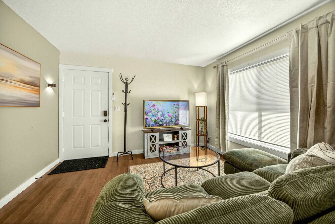 Basecamp Gp Unit A | Central To Downtown & River - Grants Pass, OR