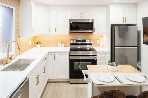 Charlottetown Gem: Stylish 1-Bedroom Downtown