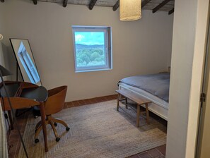 5 bedrooms, iron/ironing board, WiFi, bed sheets - Spacious 5-bedroom farmhouse in fantastic Alentejo landscape (Bolhas)