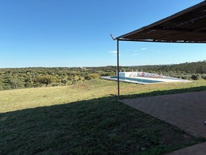 Pool - Spacious 5-bedroom farmhouse in fantastic Alentejo landscape (Bolhas)