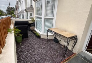 Outdoor dining - Apartment Sleeps 4 With Parking & Garden (Wadebridge)