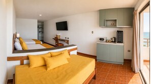 Family Triple Room, Balcony, Sea View - Mónaco Chicama Beach (Puerto Malabrigo)