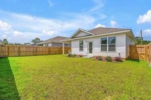 Exterior - 3-bedroom house in tranquil Pensacola/Perdido Key perfect for relaxing getaways! (Pensacola)