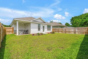Exterior - 3-bedroom house in tranquil Pensacola/Perdido Key perfect for relaxing getaways! (Pensacola)