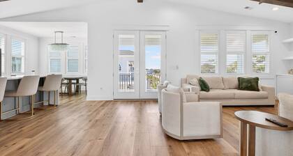 Summer Open! 1 Min Walk to Beach, Pool & Spa