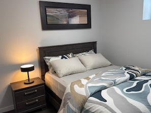 2 dormitorios, tabla de planchar con plancha, wifi y ropa de cama