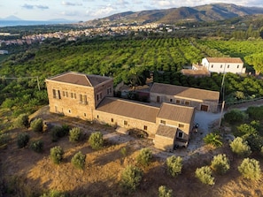 Exterior - Farmhouse with hot tub overlooking Aeolians (Torrenova)