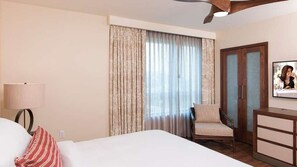 Room - Discover Tropical Luxury at The Grand Islander by Hilton Grand Vacations (Honolulu)