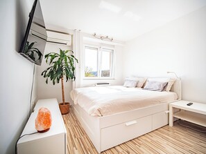 1 Schlafzimmer, Bügeleisen/Bügelbrett, Internetzugang, Bettwäsche