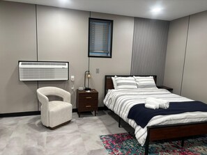 1 bedroom, iron/ironing board, WiFi, bed sheets - Susquehanna View Loft | Steps to BU (Vestal)