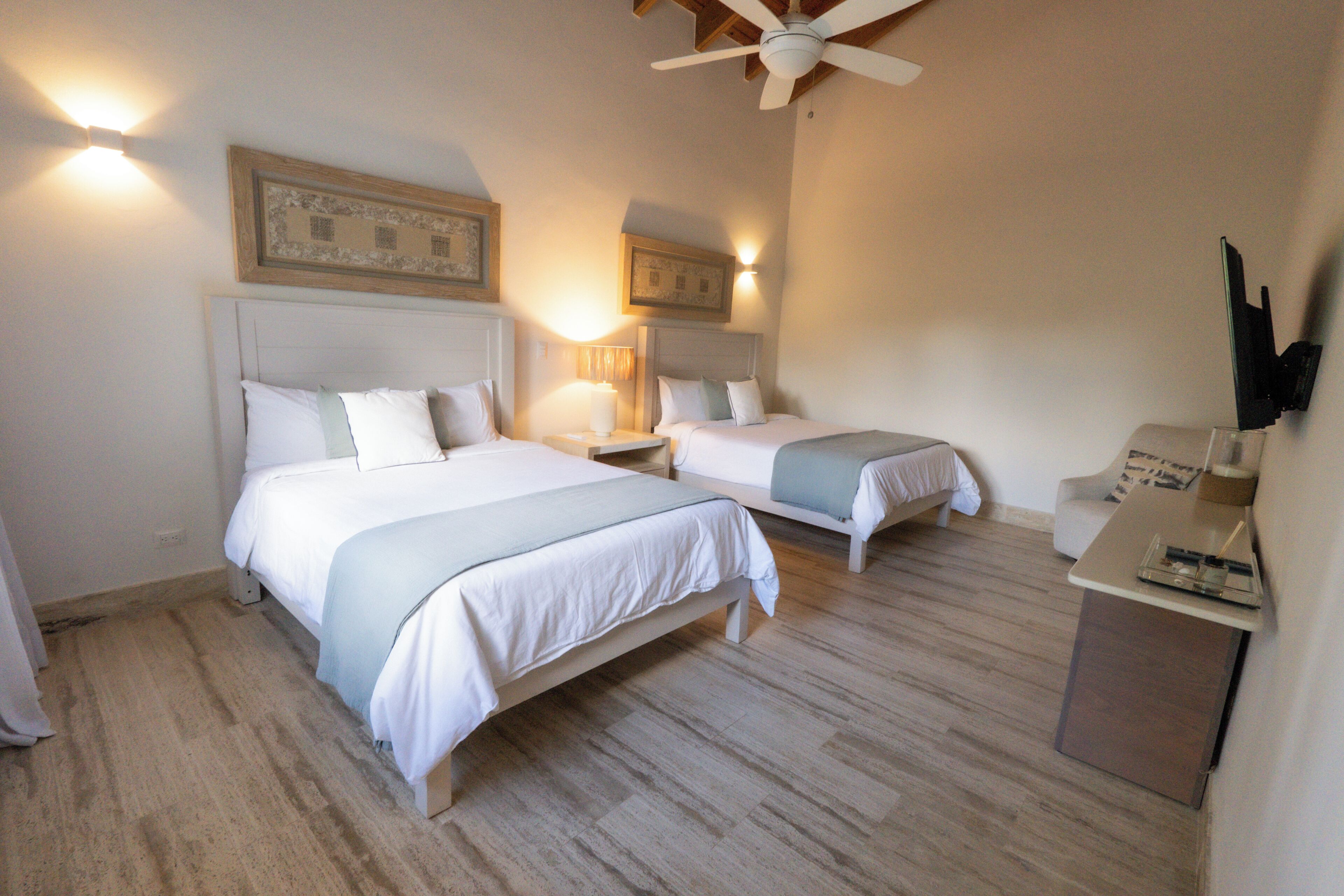 Iron/ironing board, WiFi, bed sheets