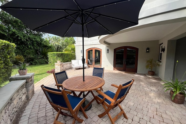 Outdoor dining