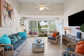 Living area - Bright Interior-Designed Condo Near Bridgetown, UNESCO Garrison & Beaches (Bridetown)