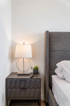 Triple Room | Iron/ironing board, free WiFi - Desert Escape Townhome - Pool & Gym (Phoenix)