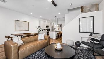 Triple Room | Living area