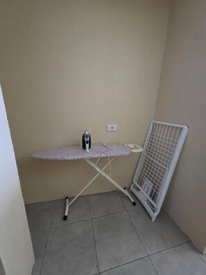 Interior - Enjoyable 1-bedroom apartment-Barefoot Apartments (Roseau)