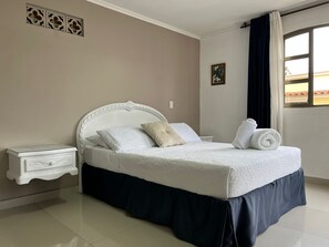 Room - Perfect getaway for two Room with balcony and view in Santa Rosa (Santa Rosa de Cabal)
