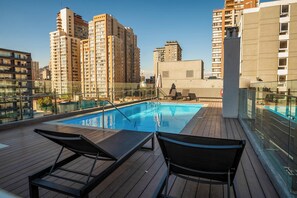 Piscina externa sazonal