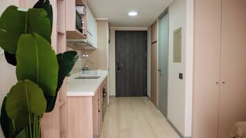 Apartamento (503) | Cortinas blackout, quartos à prova de som, ferros/tábuas de passar roupa