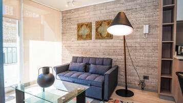 Apartment, Balkon | Wohnbereich