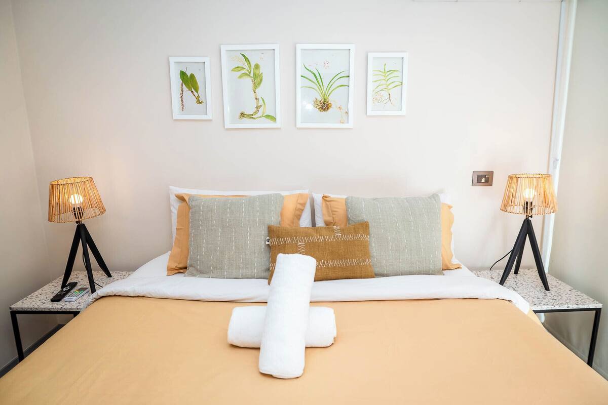 Cortinas opacas y sistema de insonorización
