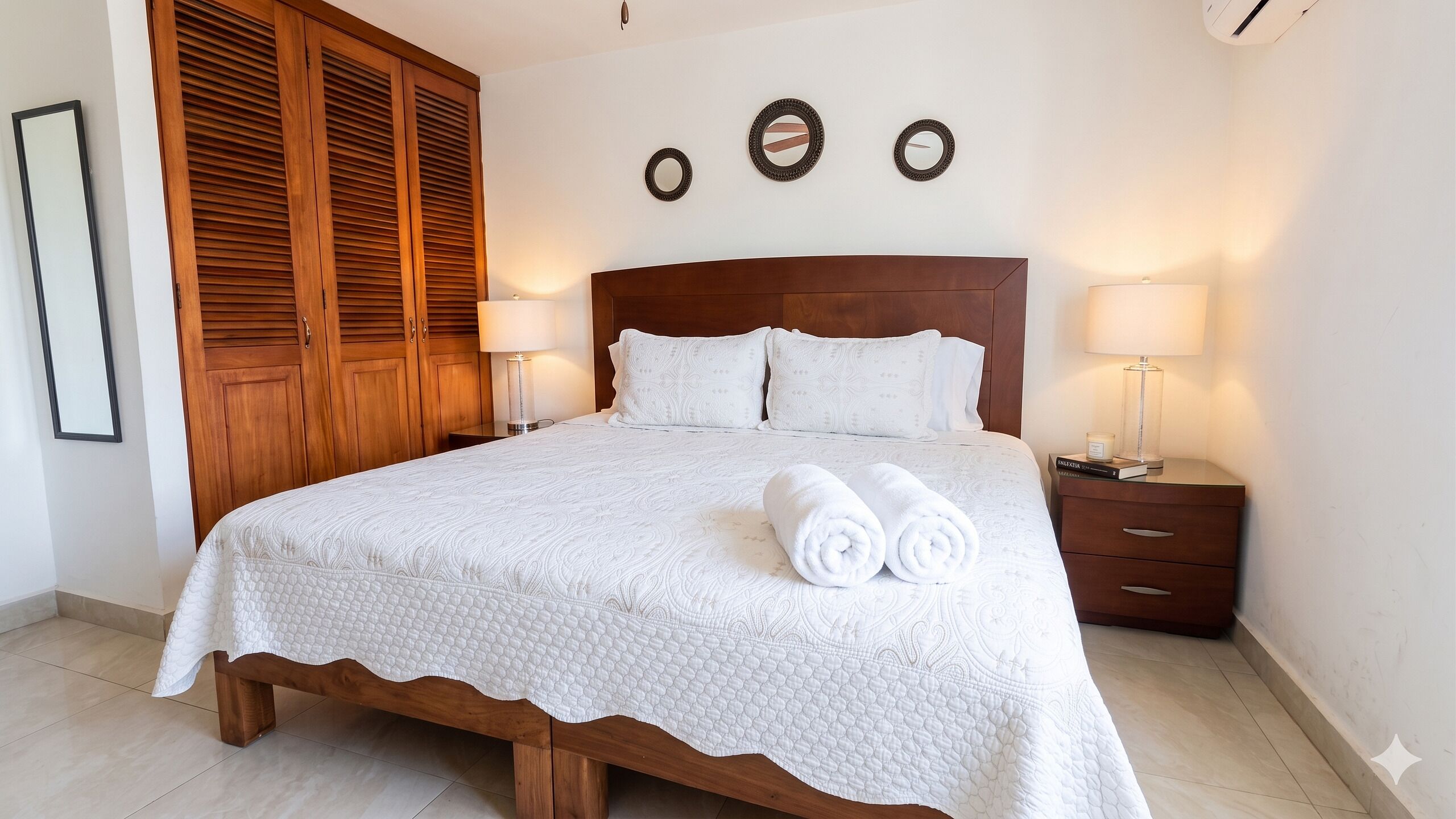 Draps italiens de Frette, literie de qualité, coffre-fort, décor unique