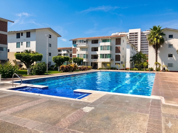 2 outdoor pools - La Marina Condominios by Monyxbnb (Puerto Vallarta)